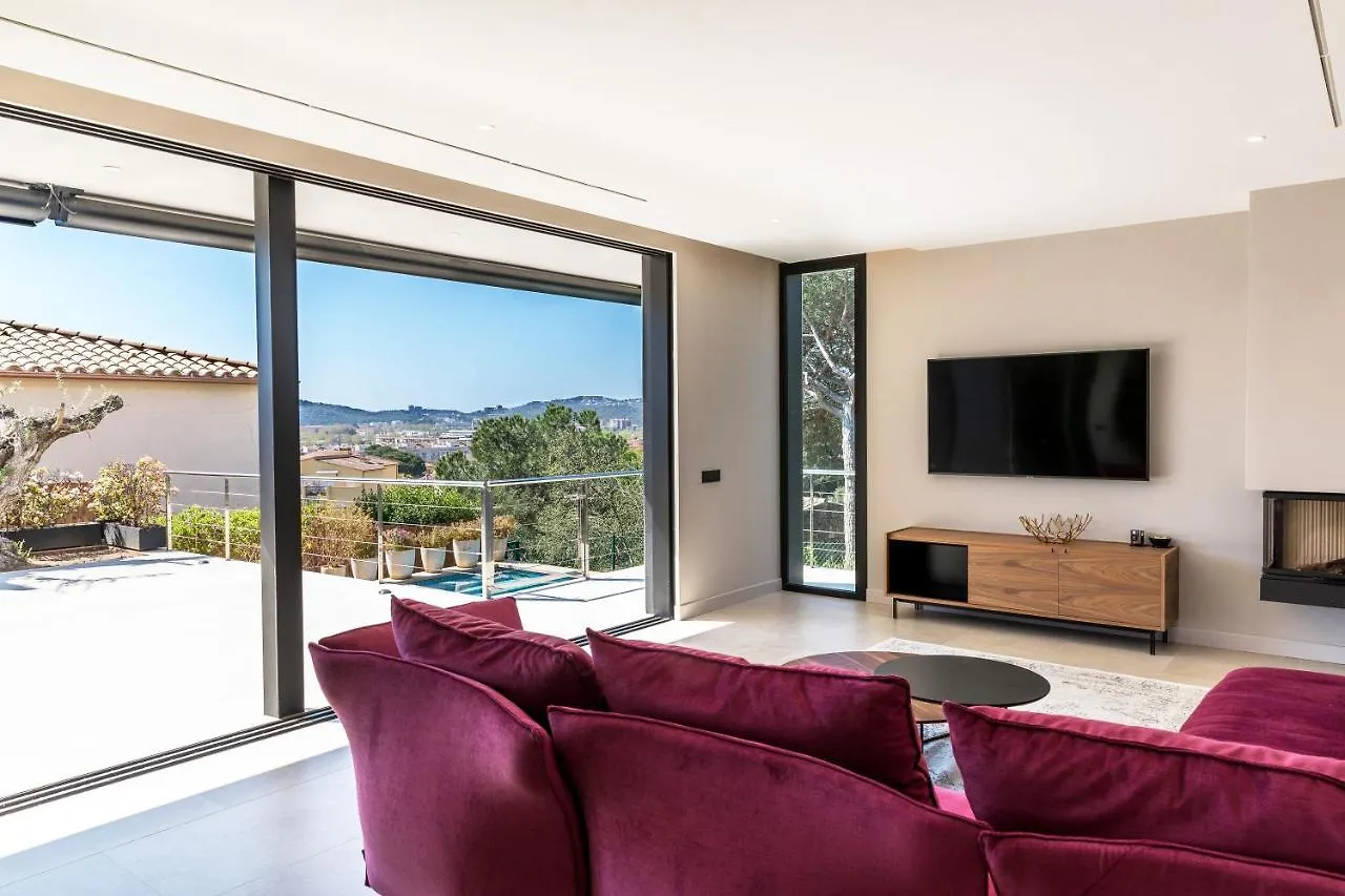 פלטחה ד'ארו Spa Luxury Villa *****