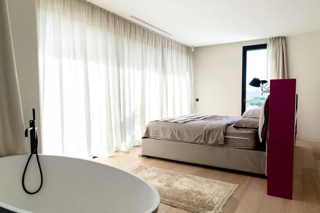 פלטחה ד'ארו Spa Luxury Villa ***** 0*, פלטחה ד'ארו